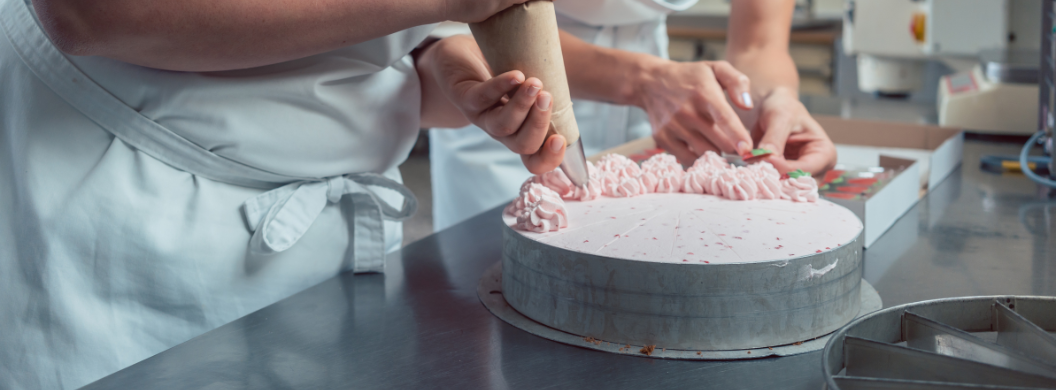 Tylki cukiernicze – przewodnik dla początkujących i zaawansowanych. Jak wybrać i używać, by tworzyć piękne dekoracje?